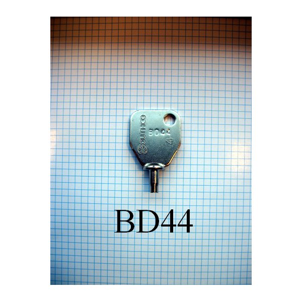 BD44 BLUEDOG Key for SOUTHCO Products only **